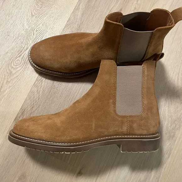 Crown Vintage Suede boots - Picture 1 of 6